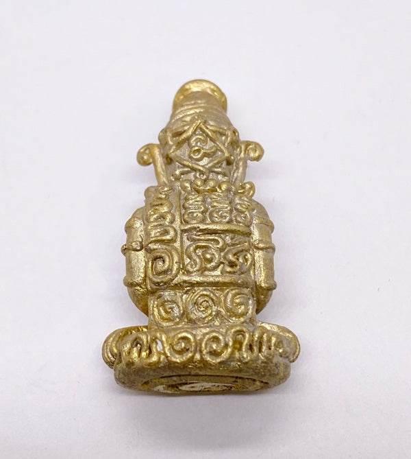 Ruesi Nok Ked Amulet Maha Yantra Wai Kru for Love, Wealth, and Protection