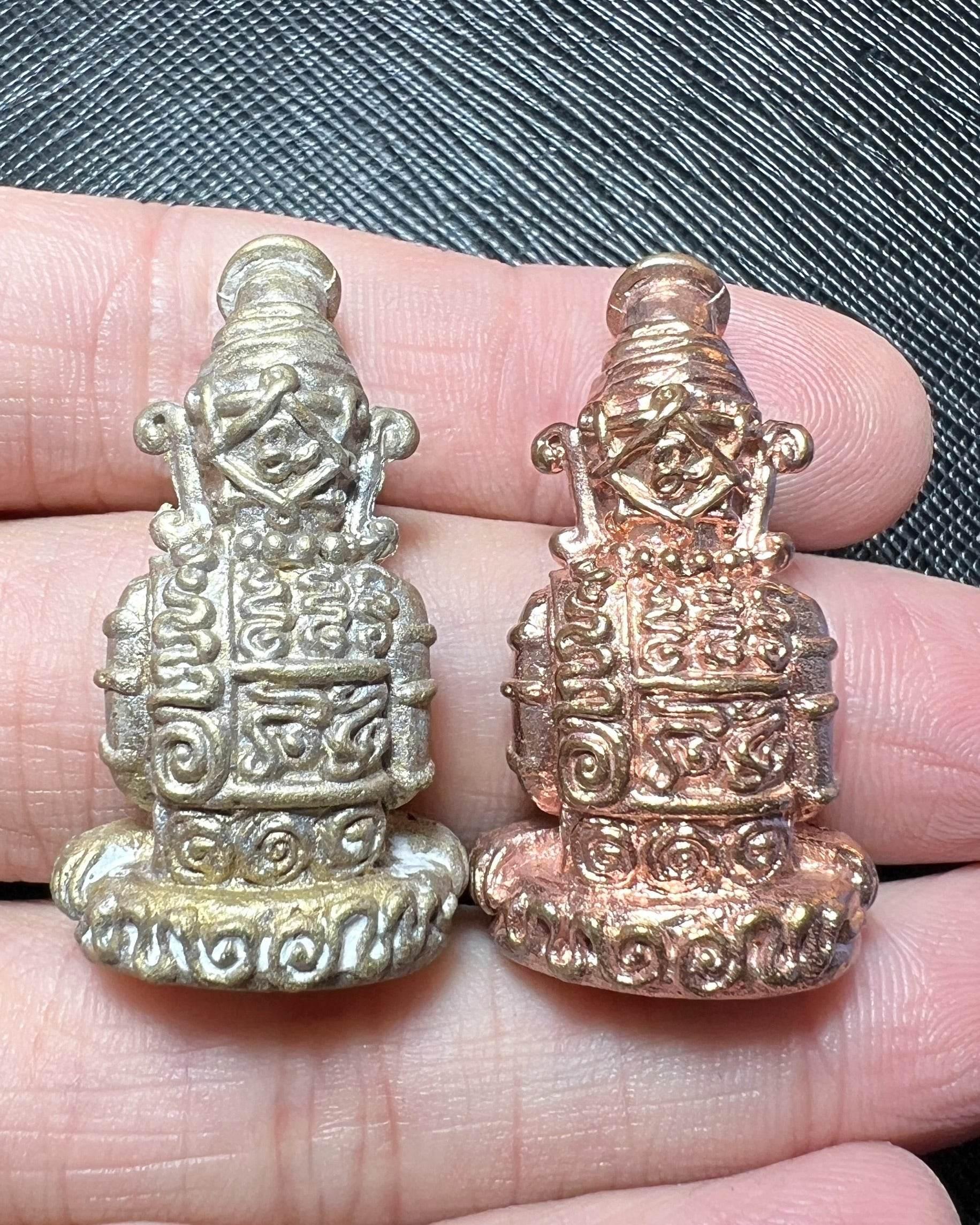 Ruesi Nok Ked Amulet Maha Yantra Wai Kru for Love, Wealth, and Protection