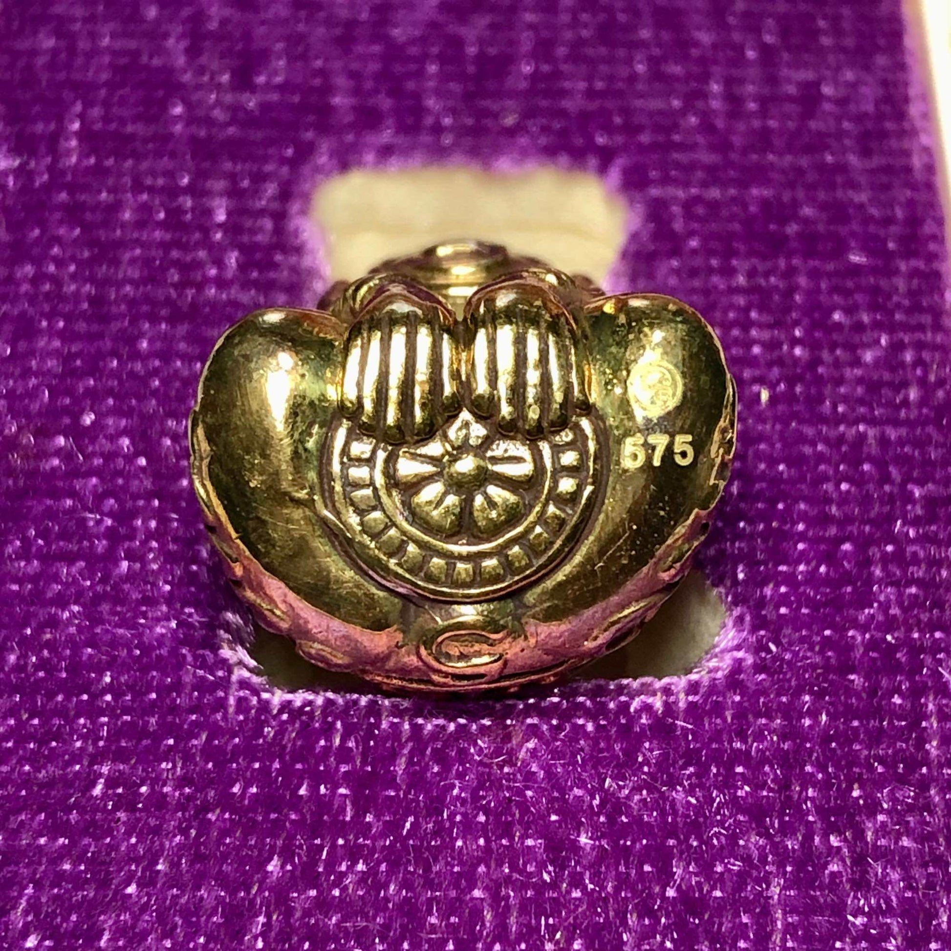 Thai Blessing Co gold Phaya Kob Kin Duean . amulet pendant heart shaped with stamped 575 hallmark on purple velvet