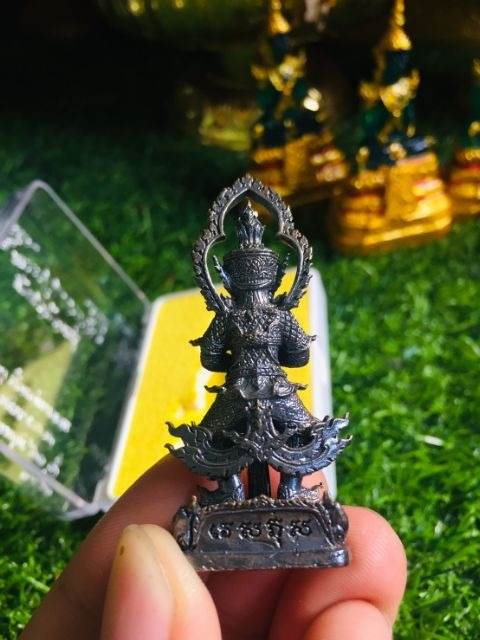 Thao Wessuwan amulet brass - Ran Kha Khong Chan Protective