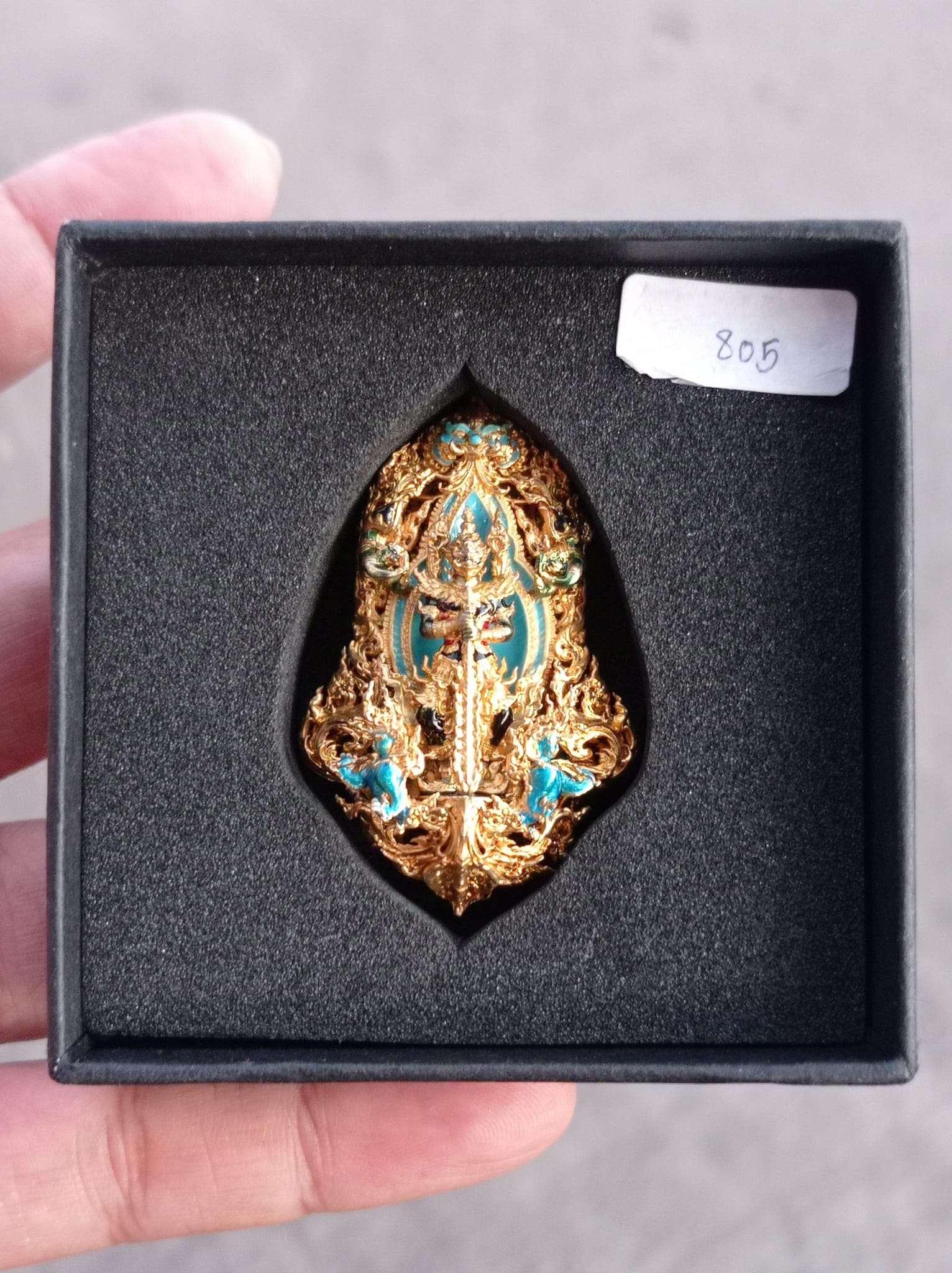 Thao Wessuwan Amulet - Divine Protection and Prosperity Charm