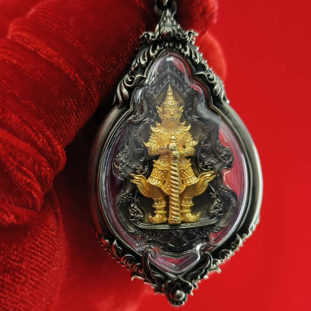 Thao Wessuwan Amulet for Ultimate Protection and Unmatched Prosperity