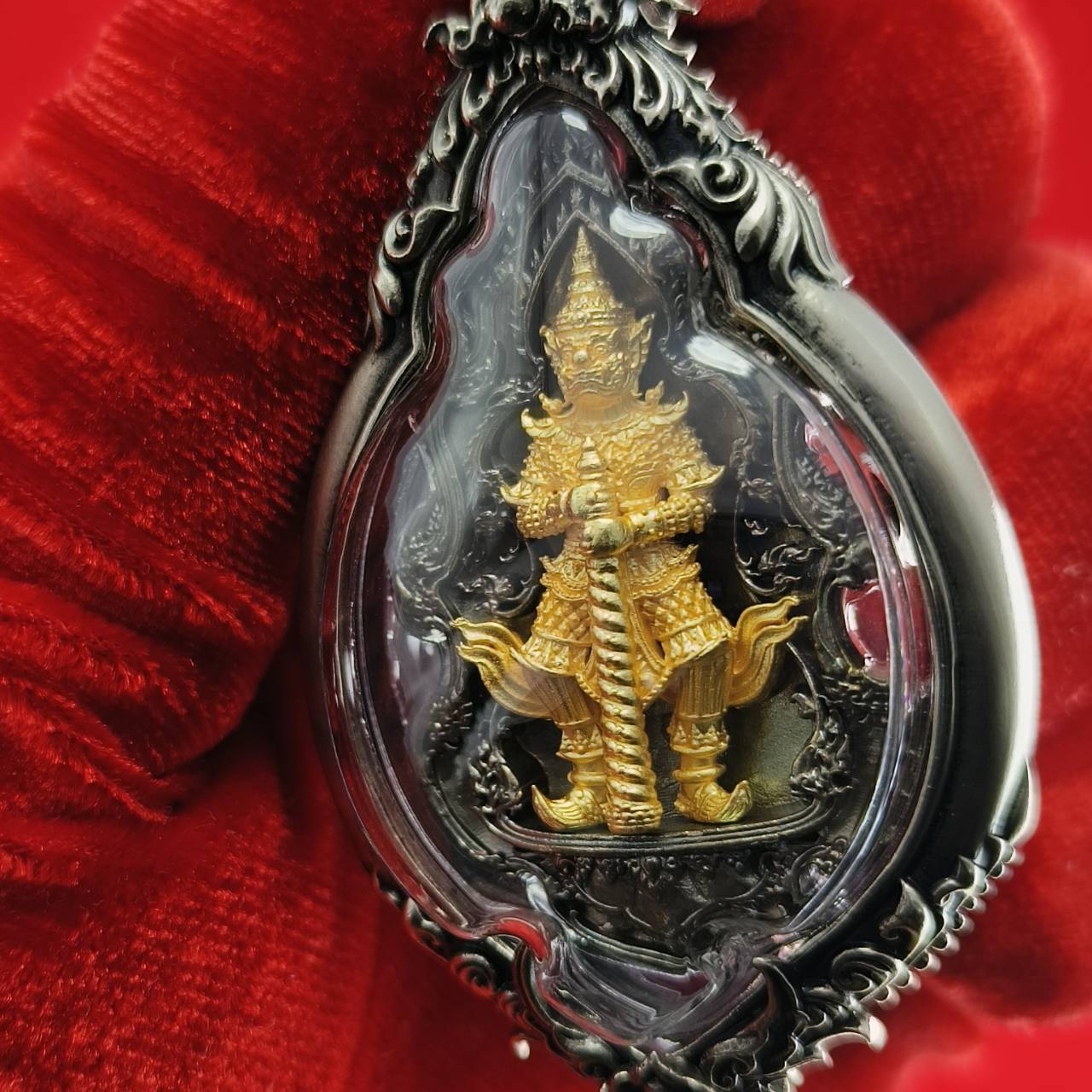 Thao Wessuwan Amulet for Ultimate Protection and Unmatched Prosperity