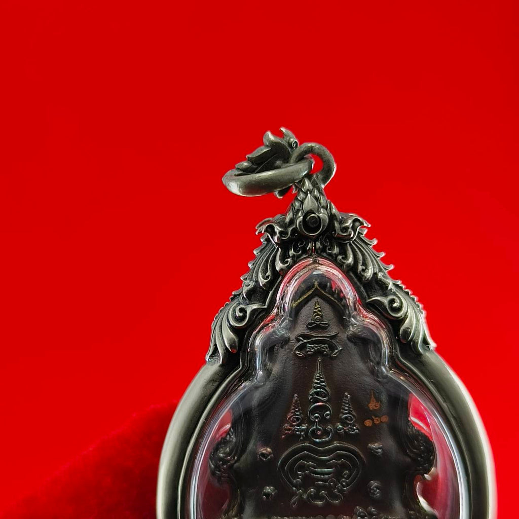 Thao Wessuwan Amulet for Ultimate Protection and Unmatched Prosperity