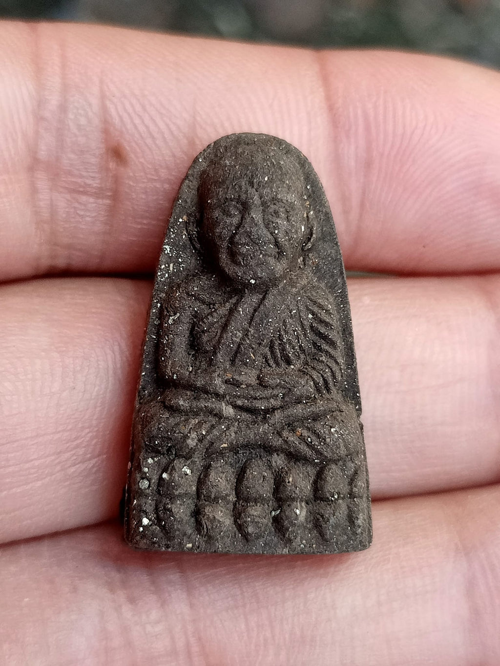 Thai Blessing Co Luang Pu Thuad commemorative amulet 2023 small dark clay monk pendant in palm