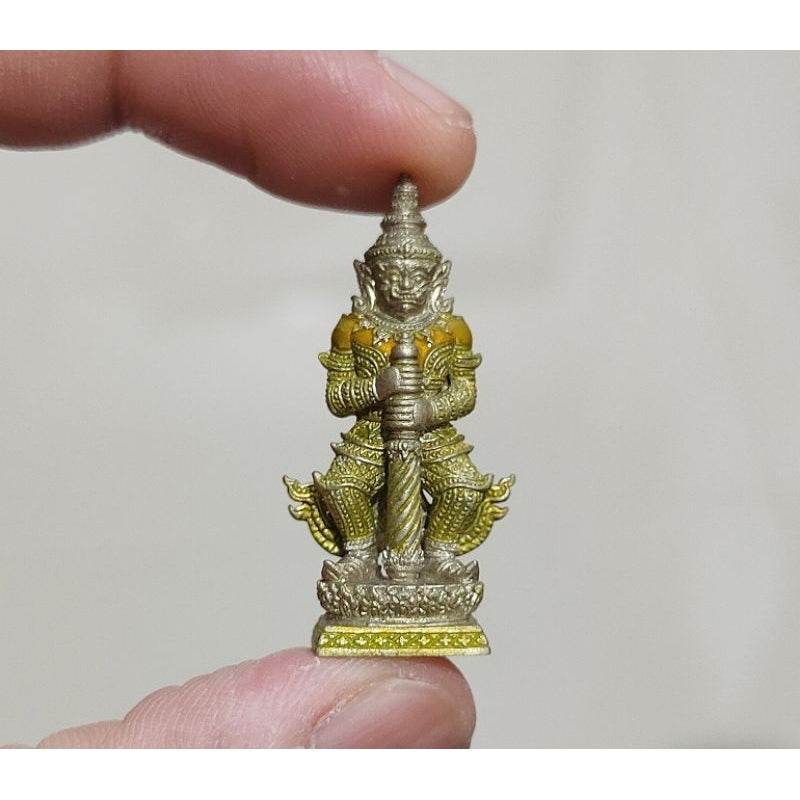 Thao Wessuwan Amulet - Thai Guardian for Wealth, Prosperity, and Protection อัลปาก้าลงยาเหลือง