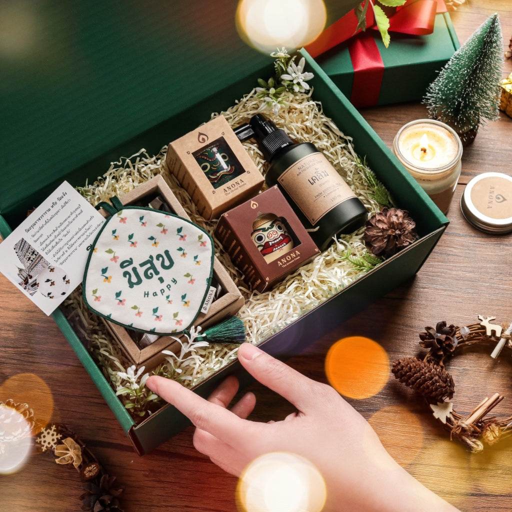 Aromatic New Year gift box from One-Sake.com with beauty and wellness products in festive packaging