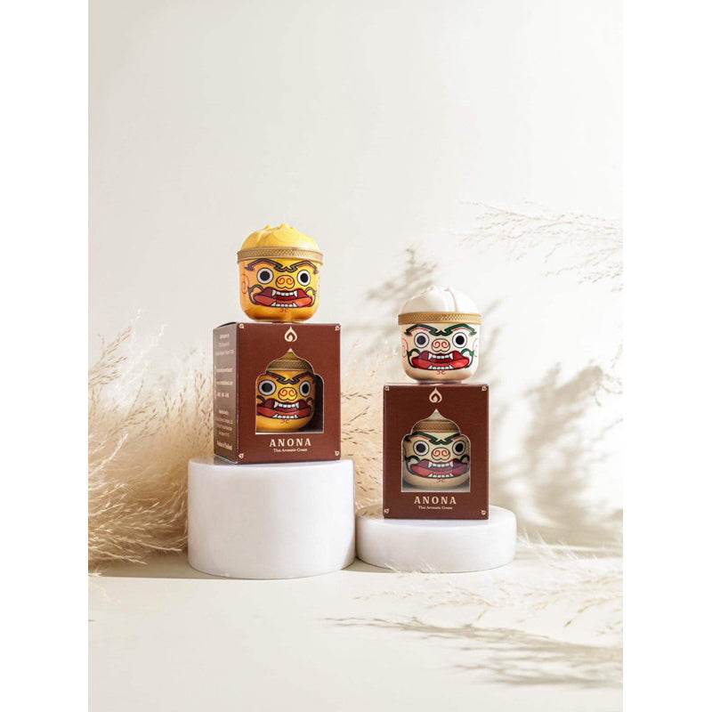 One-Sake.com herbal aromatherapy gift set with two decorative aroma jars on white pedestals