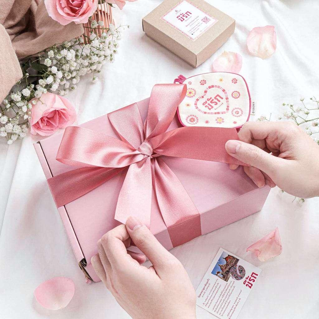 Romantic Aromatherapy Gift Set with Candle & Spray for the Perfect Gift