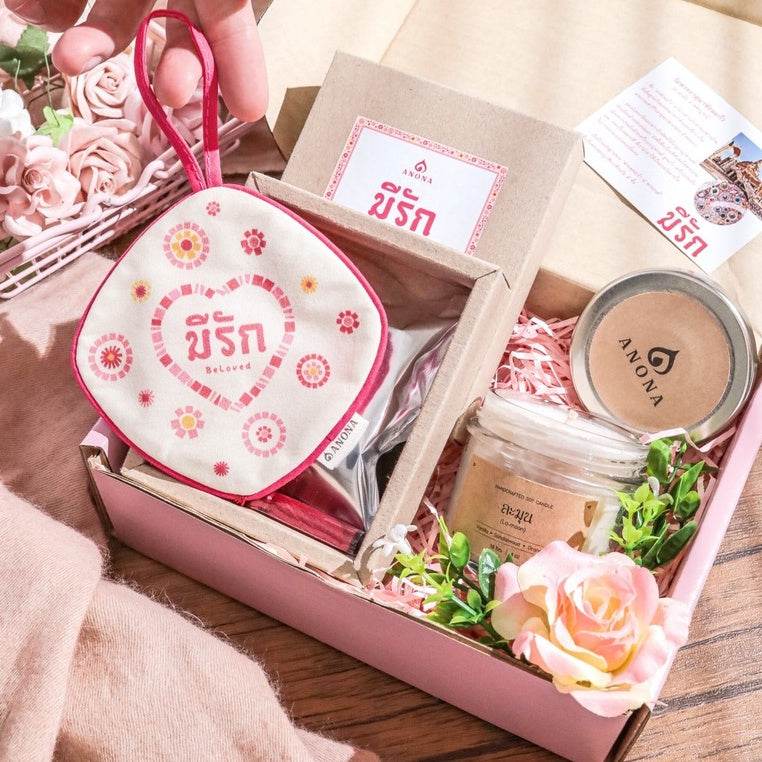 Romantic wedding gift set from One-Sake.com with scented candle, oil diffuser, and decorative pouch
