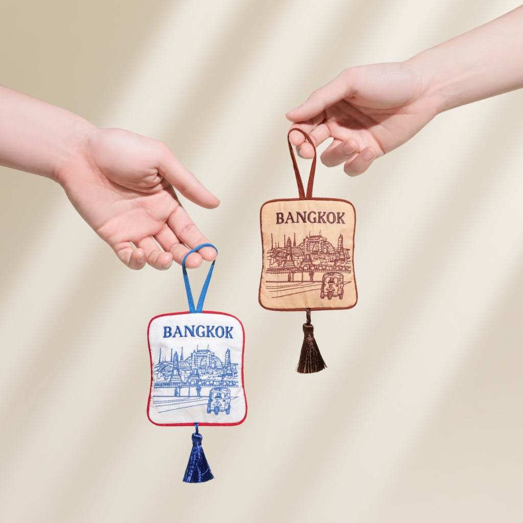 Thai aroma gift set with Bangkok cityscape design hanging air fresheners in blue and brown