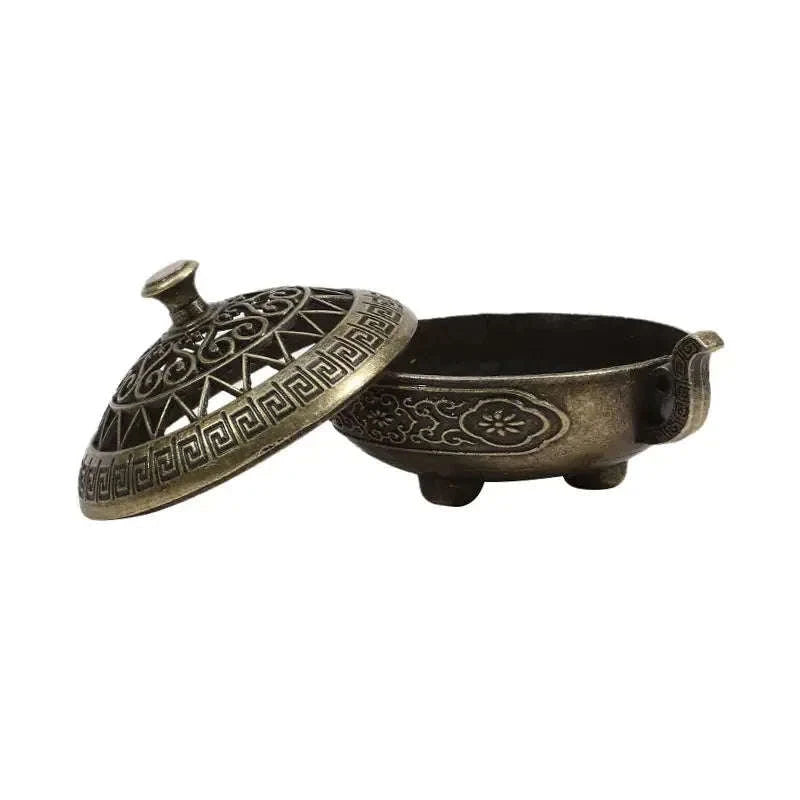 Antique Chinese Hollow Incense Burner – Miniature Decorative Holder with Cover for Sandalwood and Spiritual Aromatherapy