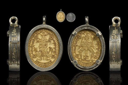 👹Authentic Thai Amulet 2023: Sovereign "Thao Wessuwan Muen Mon" (The Lord of Ten Thousand Spells) by Phra Khru Kae, Wat Dong Mae Nang Mueang – Sacred Thong Talai Edition in Traditional Aluminum Casing
