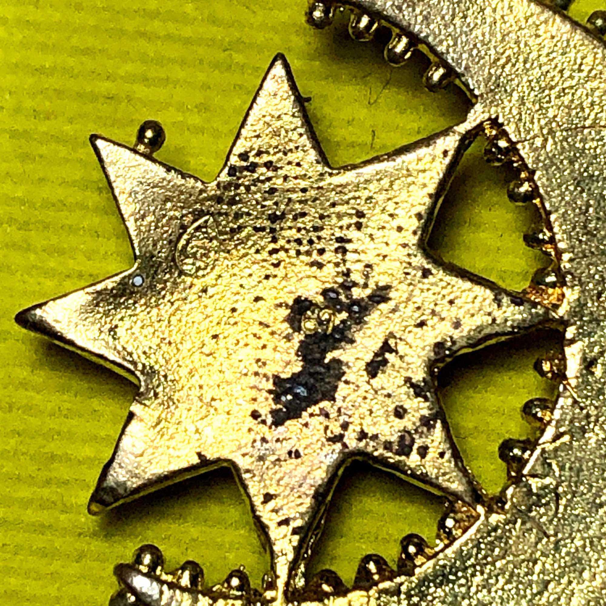 Star beside the Moon Amulet – Authentic Thai Amulet Pendant for Supreme Spiritual Power & Fortune