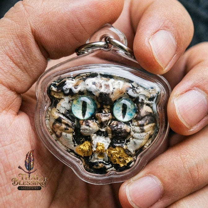Authentic Thai Wealth-Beckoning Cat Amulet "Maew Riak Sap Aqua-Eyed Sacred Powder Pendant" Consecrated by Ajarn Sat at Ruen Sat Setthi B.E. 2569 (2026)