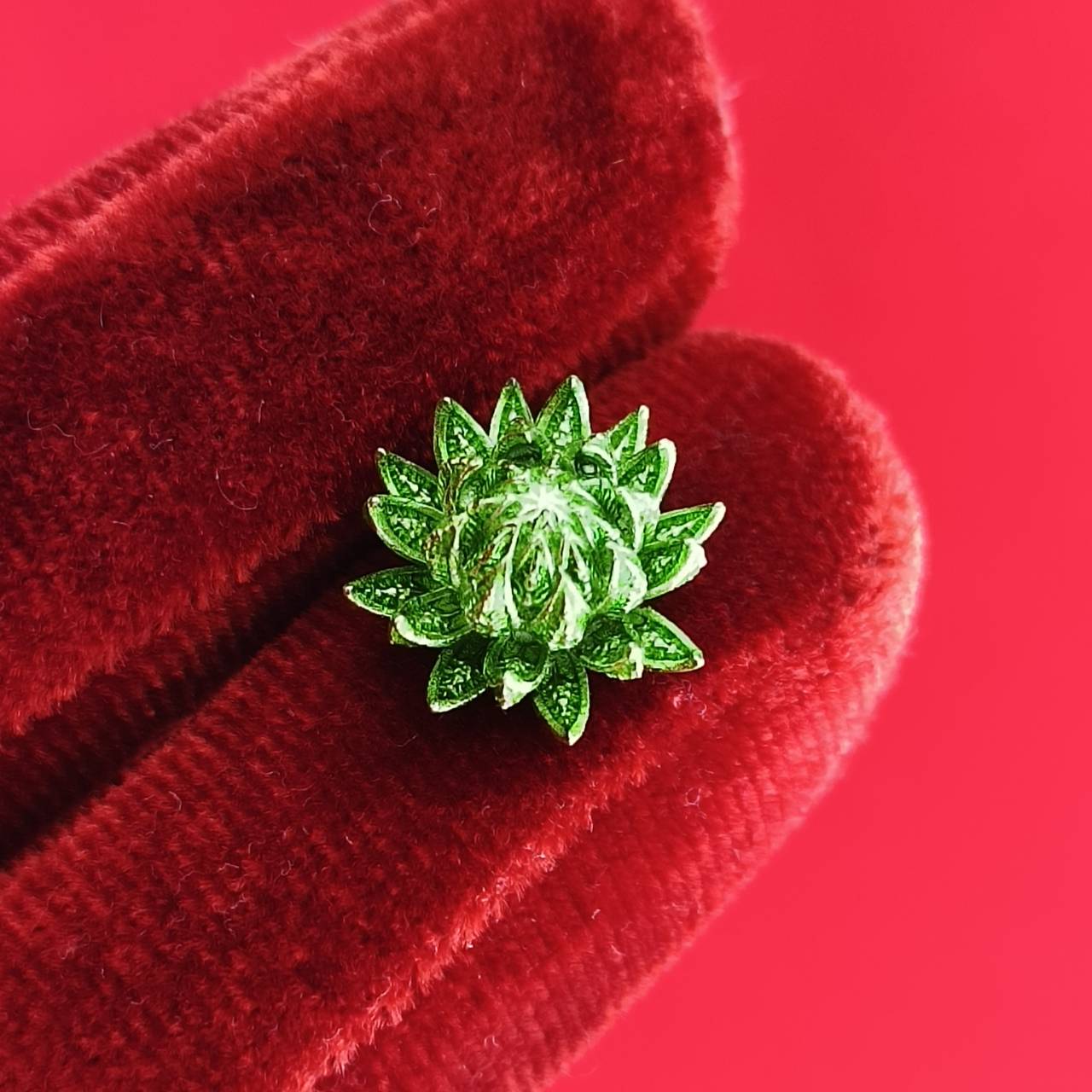 Sacred Pikul Flower Amulet – Prosperity & Blessing in Green Bronze