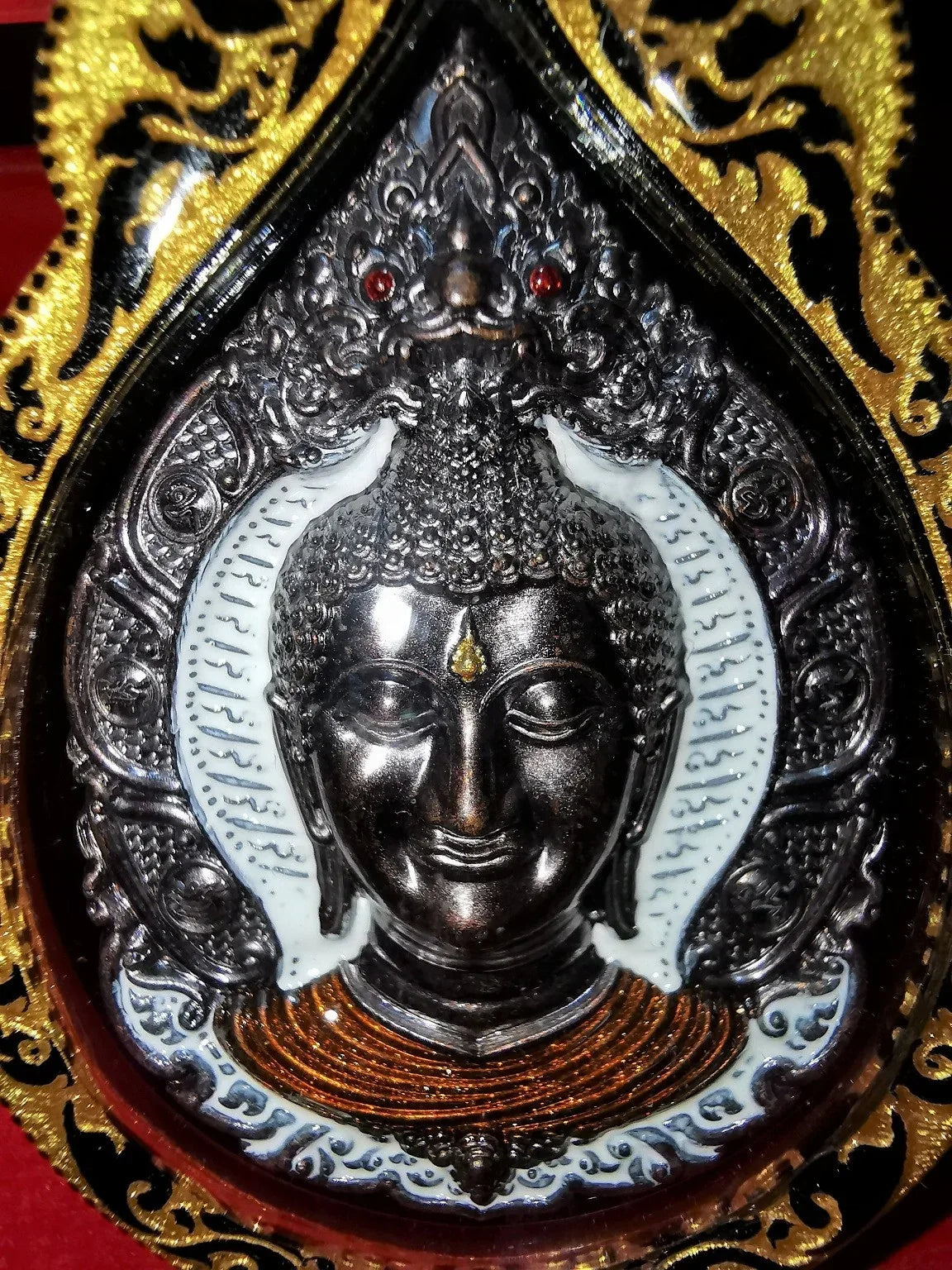 🪙 “Rising Naga Wealth” Copper Satin Phra Nak Prok – Prosperity & Protection Amulet by Luang Pho Thong, Wat Ban Rai (Limited Mintage)