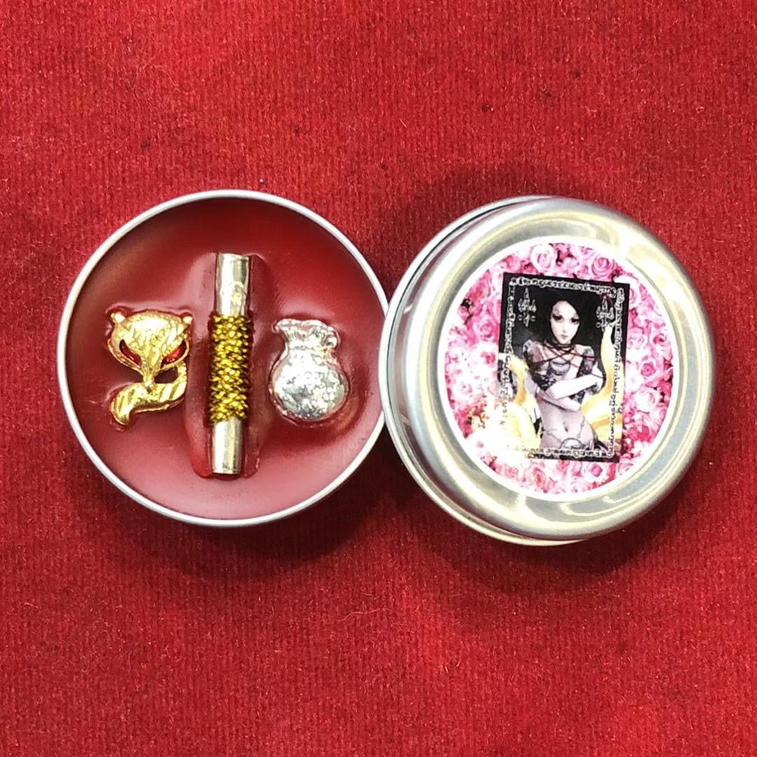 🪙 “Nine‑Tails Fox Allure Honey Balm” – Charisma, Love & Opportunity Magnet by Ajarn Prakhong, “Charoen” Prosperity Lineage