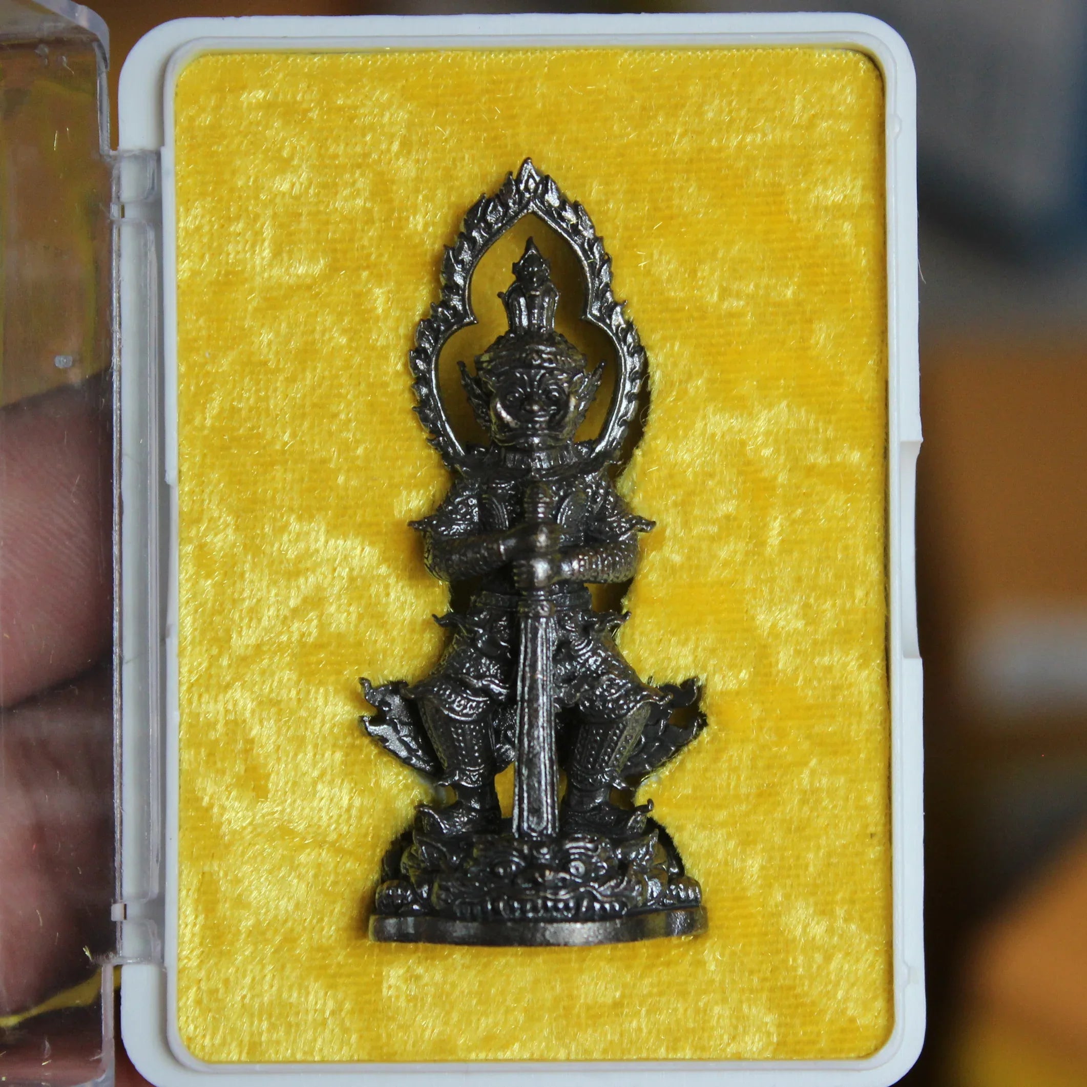 🪙 Tao Wessuwan “Treasure Vault Guardian” – Blackened Copper Wealth & Protection Amulet by Luang Pho Whan, Taphan Hin, Phichit (B.E. 2560)