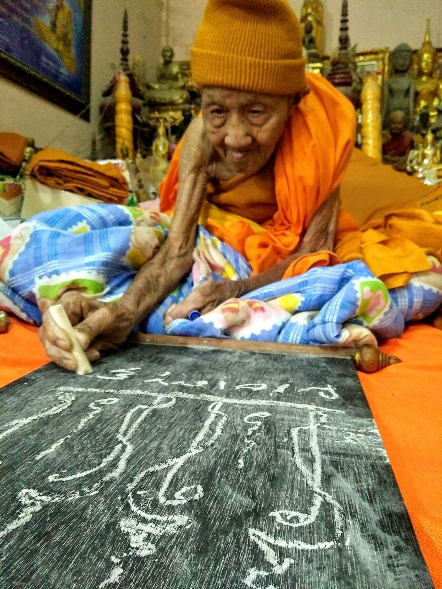 🌟 Powerful Luak Om Powder Phrai Kumarn Gor D Gan – Blessed by Luang Pu Saen, Wat Ban Nong Jik | Mixed With Luang Pho Sakorn’s Sacred Phrai Kumarn Powder