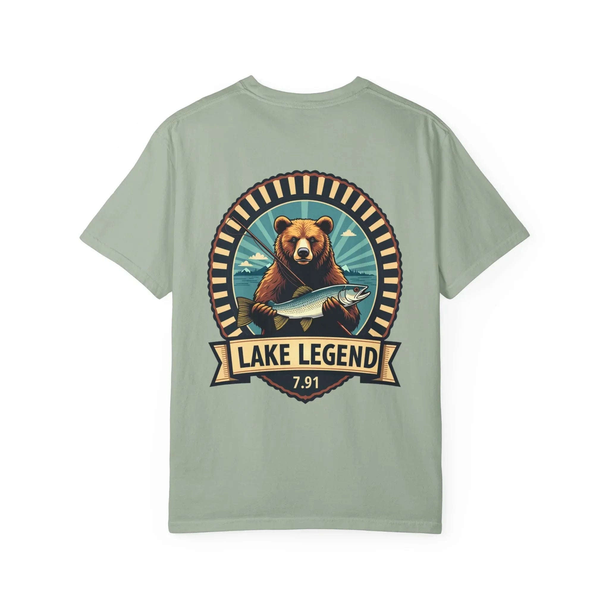 Bear Holding Fish Lake Legend Shirt, Vintage Fishing Badge Tee, Trout Angler T-Shirt, Lake Life Cabin Camping Outdoors Gift Bay