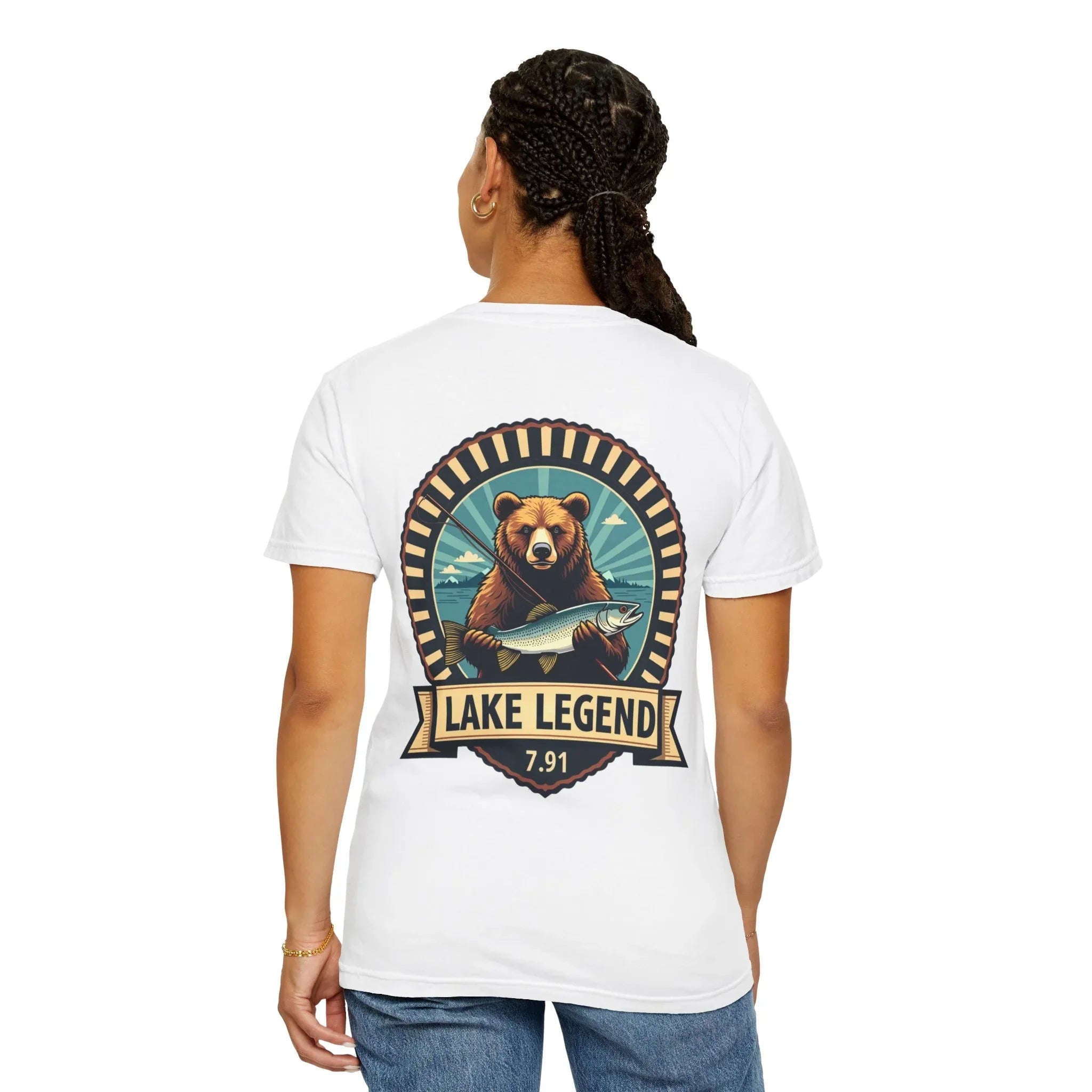 Bear Holding Fish Lake Legend Shirt, Vintage Fishing Badge Tee, Trout Angler T-Shirt, Lake Life Cabin Camping Outdoors Gift