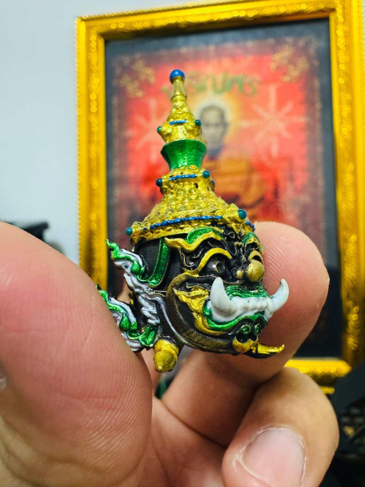 Buddha Art Kuvera Noi Coin - Enamel-Layered Head Coin Blessed by Luang Pho Pat for Fortune and Destiny