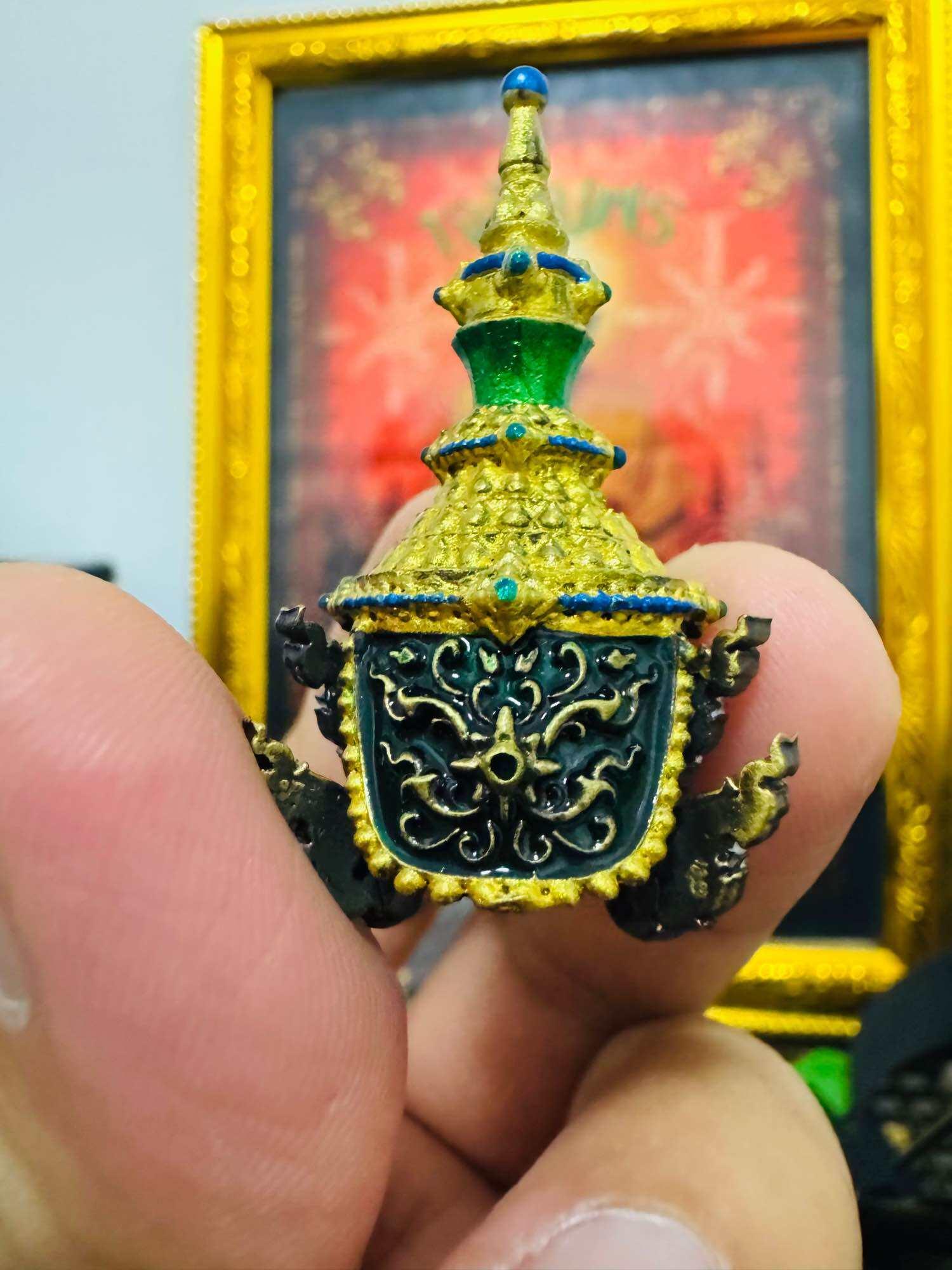 Buddha Art Kuvera Noi Coin - Enamel-Layered Head Coin Blessed by Luang Pho Pat for Fortune and Destiny