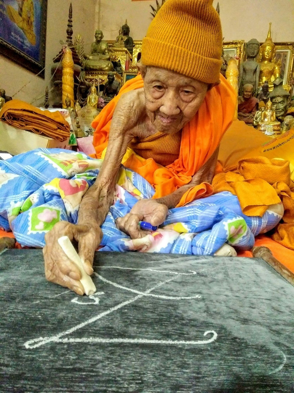 🌟 Powerful Luak Om Powder Phrai Kumarn Gor D Gan – Blessed by Luang Pu Saen, Wat Ban Nong Jik | Mixed With Luang Pho Sakorn’s Sacred Phrai Kumarn Powder