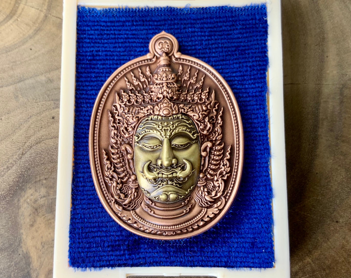 💰 Thao Wessuwan "Thep Setthi" (Deva Millionaire) Coin: "Na Thewada" Edition by LP Suchart (Wat Sila Dok Mai) – Wealth & Divine Protection