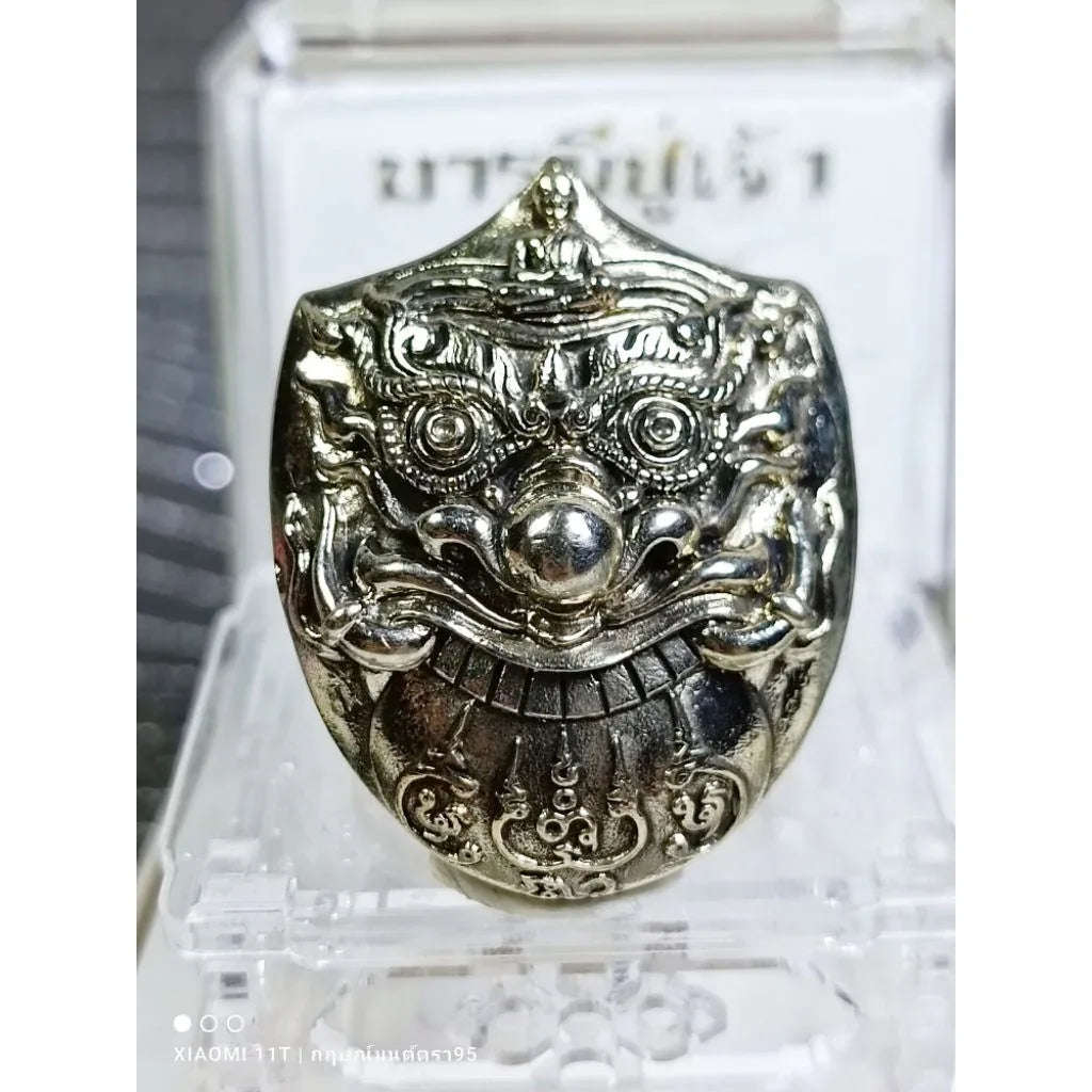 🌑🦅 Celestial Sovereign: The Rahu Fate-Support & Garuda Power Talisman – Master’s Blessing 55 Edition (Luang Pu Nen Kaew)