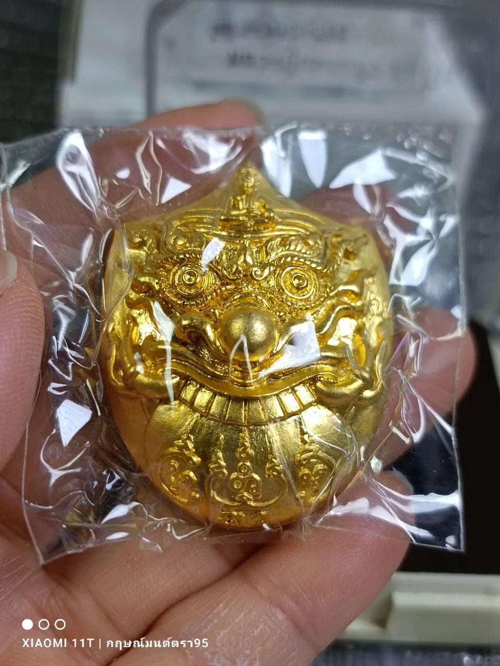 🌑🦅 Celestial Sovereign: The Rahu Fate-Support & Garuda Power Talisman – Master’s Blessing 55 Edition (Luang Pu Nen Kaew)