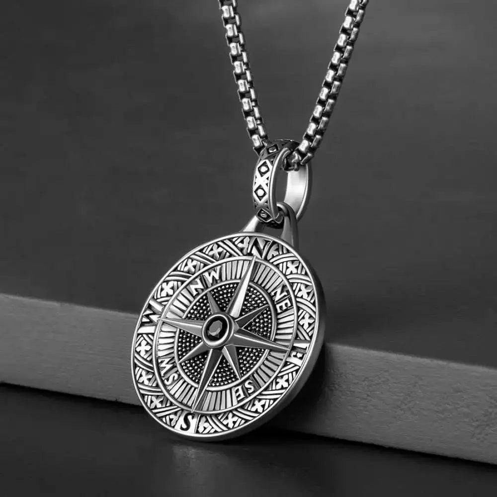 🧭 Compass Pendant Necklace for Men – Hip-Hop Style Stainless Steel Chain Vintage Silver Color Trendy Fashion Jewelry Gift for Him