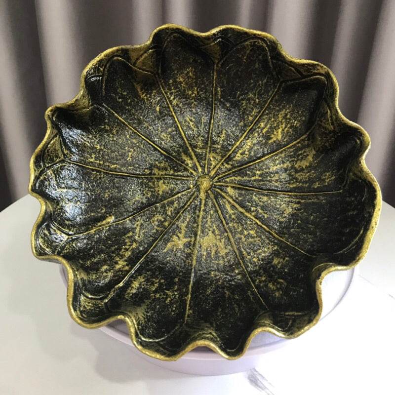 Decorative natural resin bowl 20cm with leaf design and textured black and gold finish