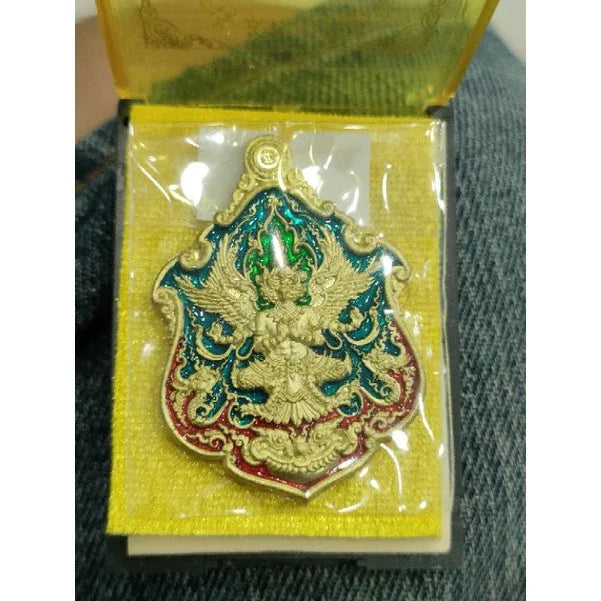 🦅 THE TYCOON OF THE SKIES: PHYA KRUT ✨ The Sovereign Garuda: Luang Pu Foo 2020 "Jao Sua Wentai" Edition – The Ultimate Icon of Royal Wealth & Elite Authority Green red blue gold