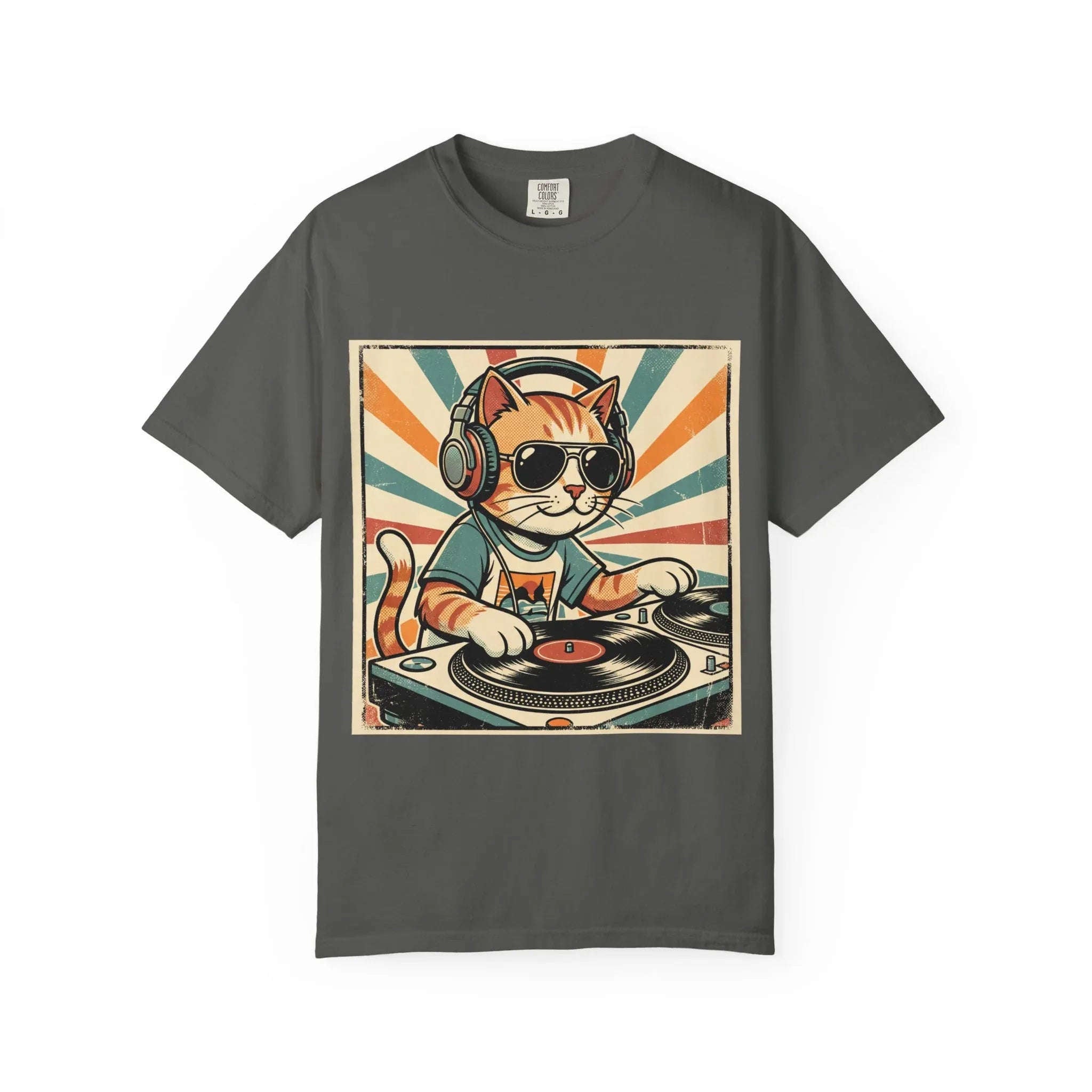 DJ Cat Shirt, Retro Sunburst Turntables Tee, Funny Vinyl Music T-Shirt, Cat DJ Graphic, Festival Rave Outfit, Music Lover Gift Pepper