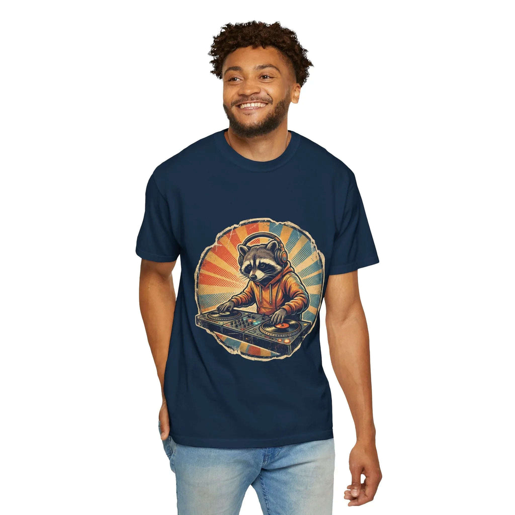 DJ Raccoon T-shirt, Retro Sunset Raccoon T-shirt, Funny DJ Turntable T-shirt, EDM Music Festival Outfit, Gift for Music Lovers.