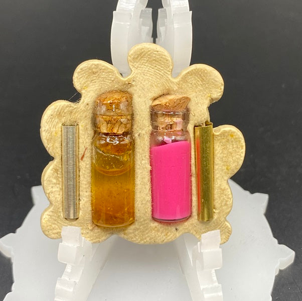 Nine-Tailed Fox Charm by Kruba Baeng – Amulet for Love, Luck & Prosperity