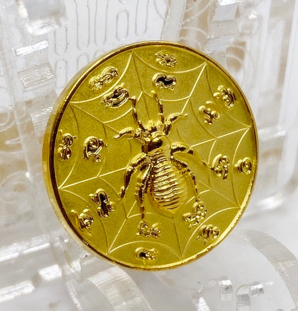 🕷️ “Mega Fortune Spider Coin – Great Wealth & Tycoon Luck Medallion by Khru Ba Baeng, Wat Ban Tanod, Nakhon Ratchasima” Gold