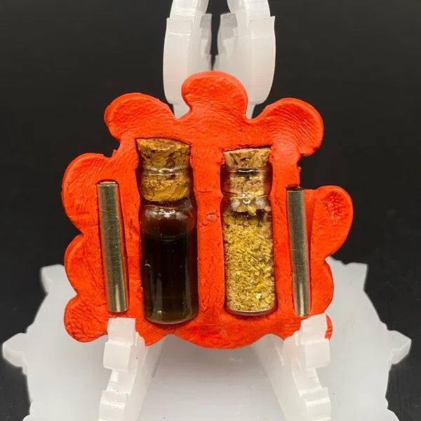 Nine-Tailed Fox Charm by Kruba Baeng – Amulet for Love, Luck & Prosperity