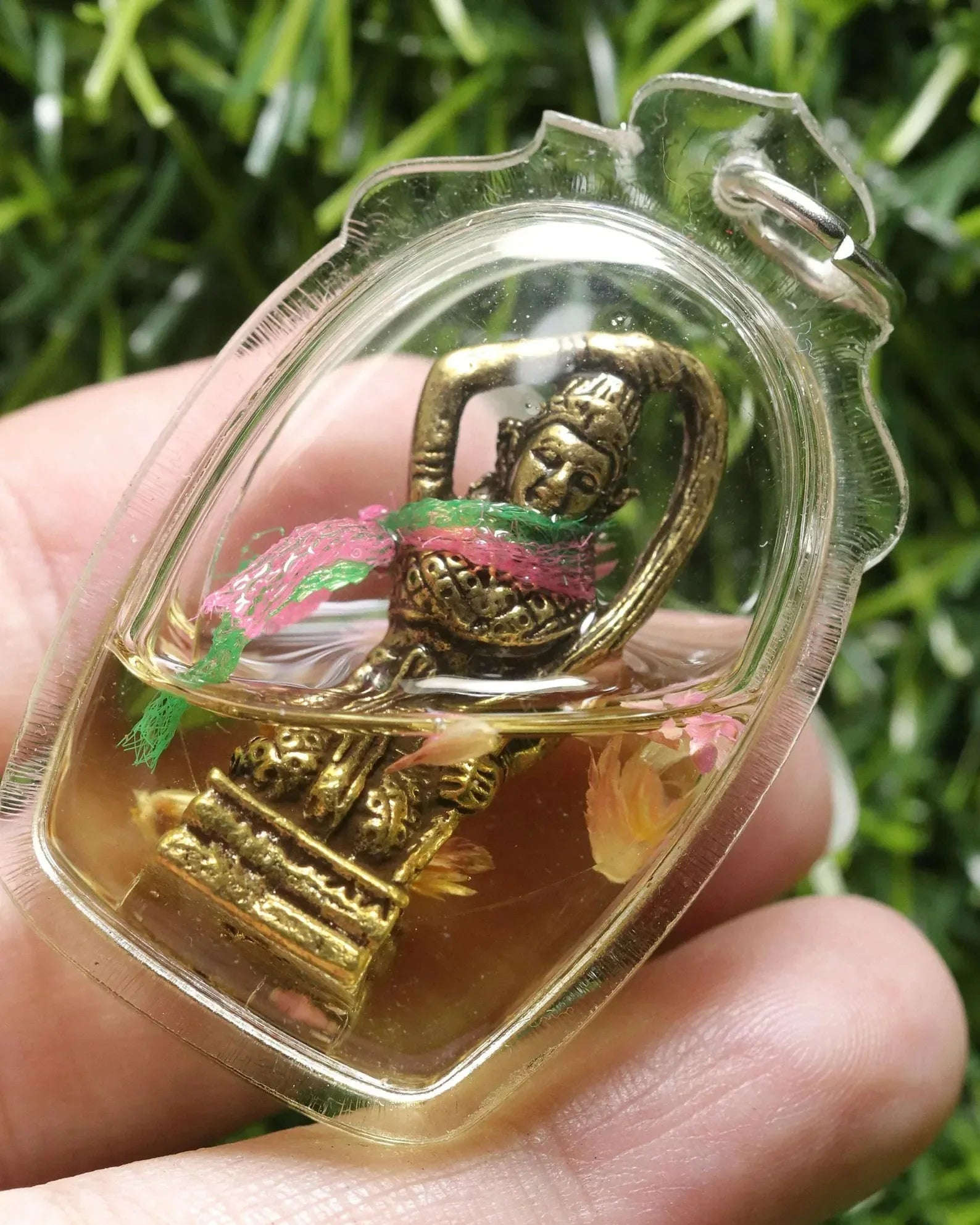 🪙 “Earth Goddess of Flowing Fortune” – Mae Thorani Hair‑Wring Oil Pendant, “Happiness Bestower” Edition by Luang Pho Mian, Wat Chaniang Wanaram (B.E. 2568)
