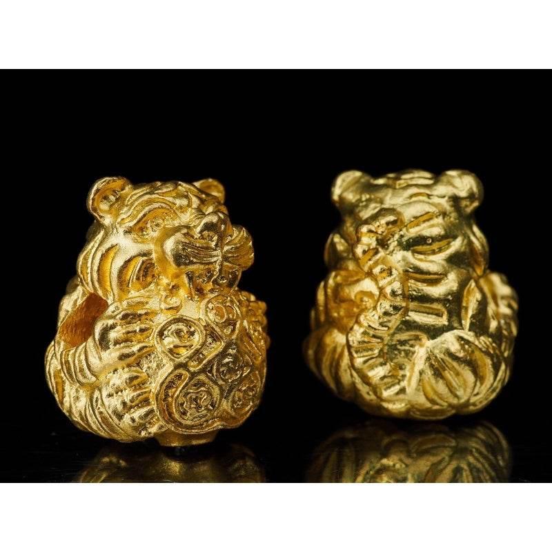 Sleeping Tiger Amulet – Seue Noi Gin Wealth & Attraction Talisman | Consecrated by Kruba Tao, Wat Ban Lao, Chiang Mai Gold plated