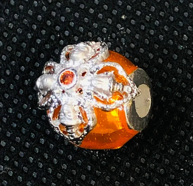 🌟 Luak Om Phrom Prasit Miracle Amulet – Luck & Wealth Bestowing Edition by Luang Pu Ki at Wat Wang Daeng Orange