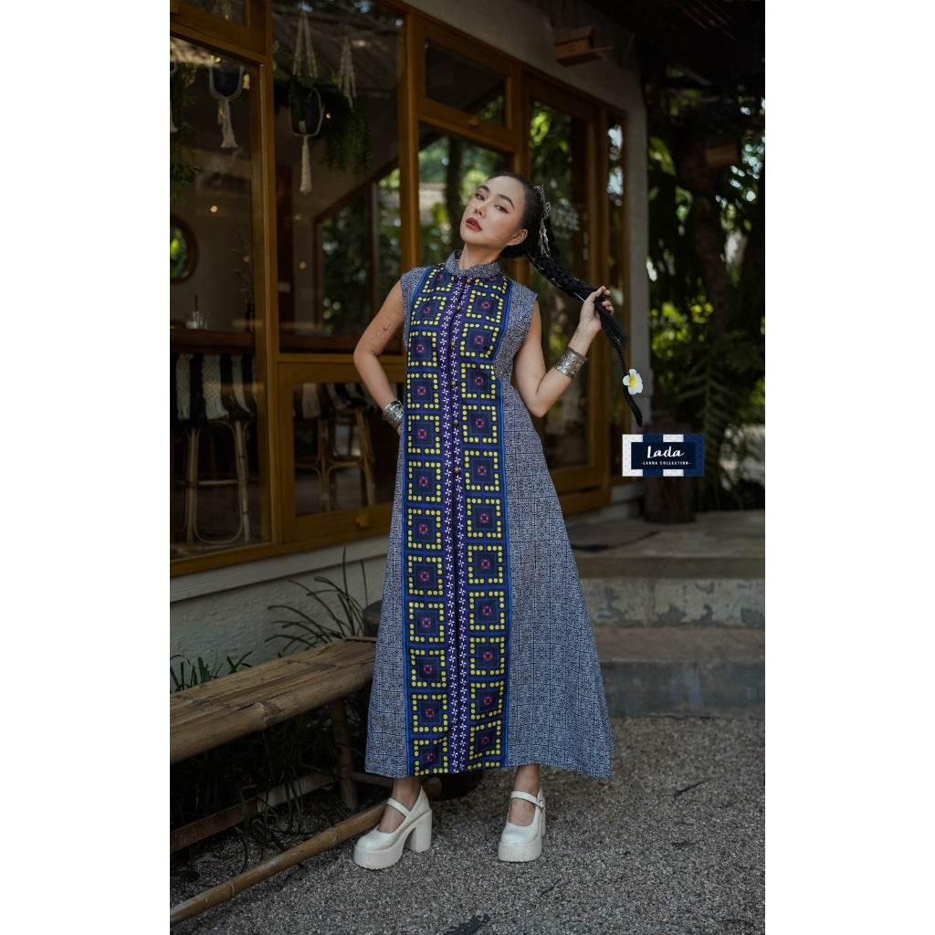 Elegant Cotton Cape for Women – Long Sleeveless Wrap with Red Mongtajik Pattern | Hand Wash Only