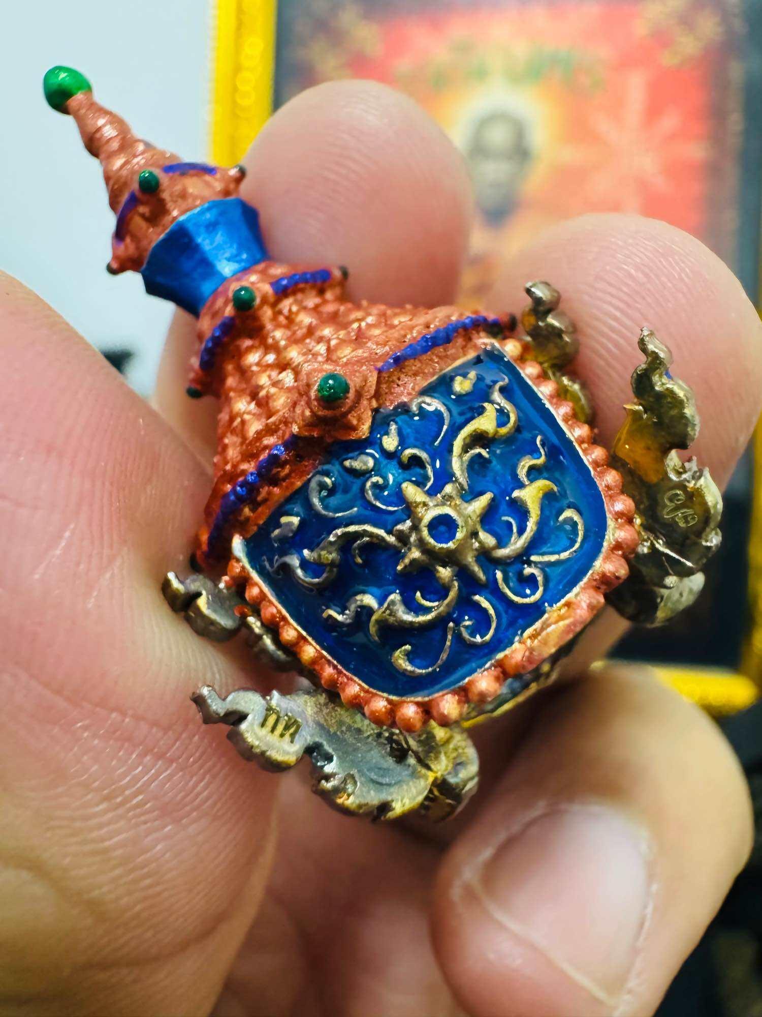 Buddha Art Kuvera Coin - Blessed Enamel-Coated Head Coin by Luang Pho Pat, Wat Huai Duan, Nakhon Sawan