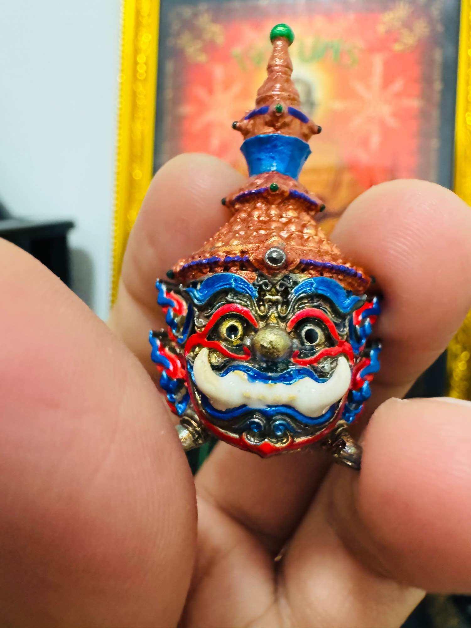 Buddha Art Kuvera Coin - Blessed Enamel-Coated Head Coin by Luang Pho Pat, Wat Huai Duan, Nakhon Sawan