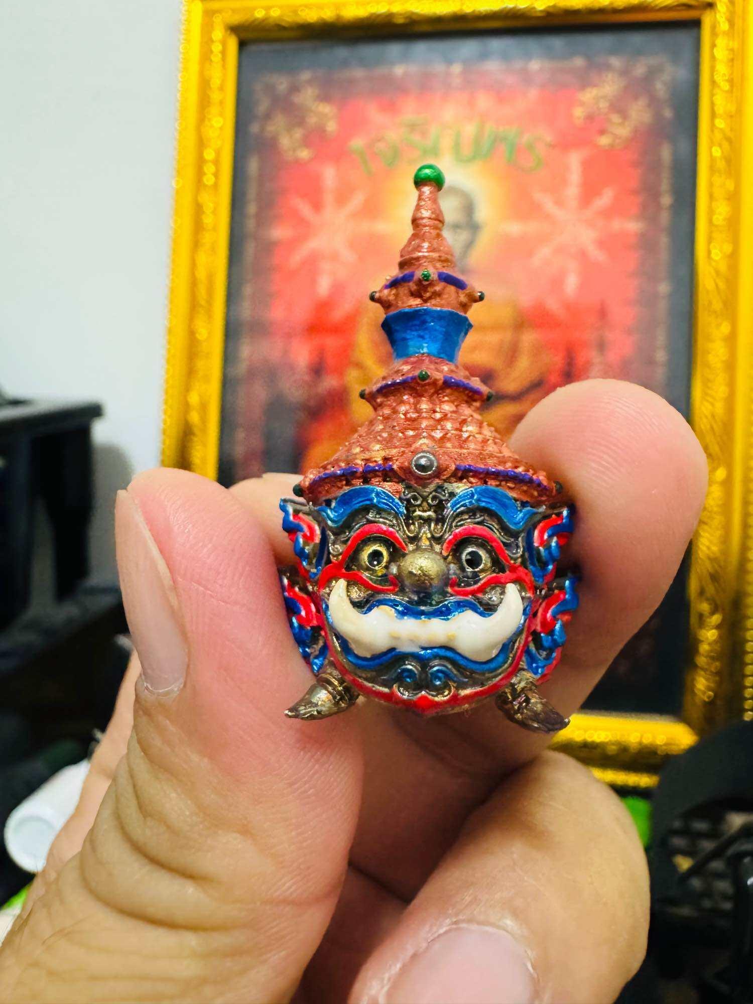Buddha Art Kuvera Coin - Blessed Enamel-Coated Head Coin by Luang Pho Pat, Wat Huai Duan, Nakhon Sawan Default Title