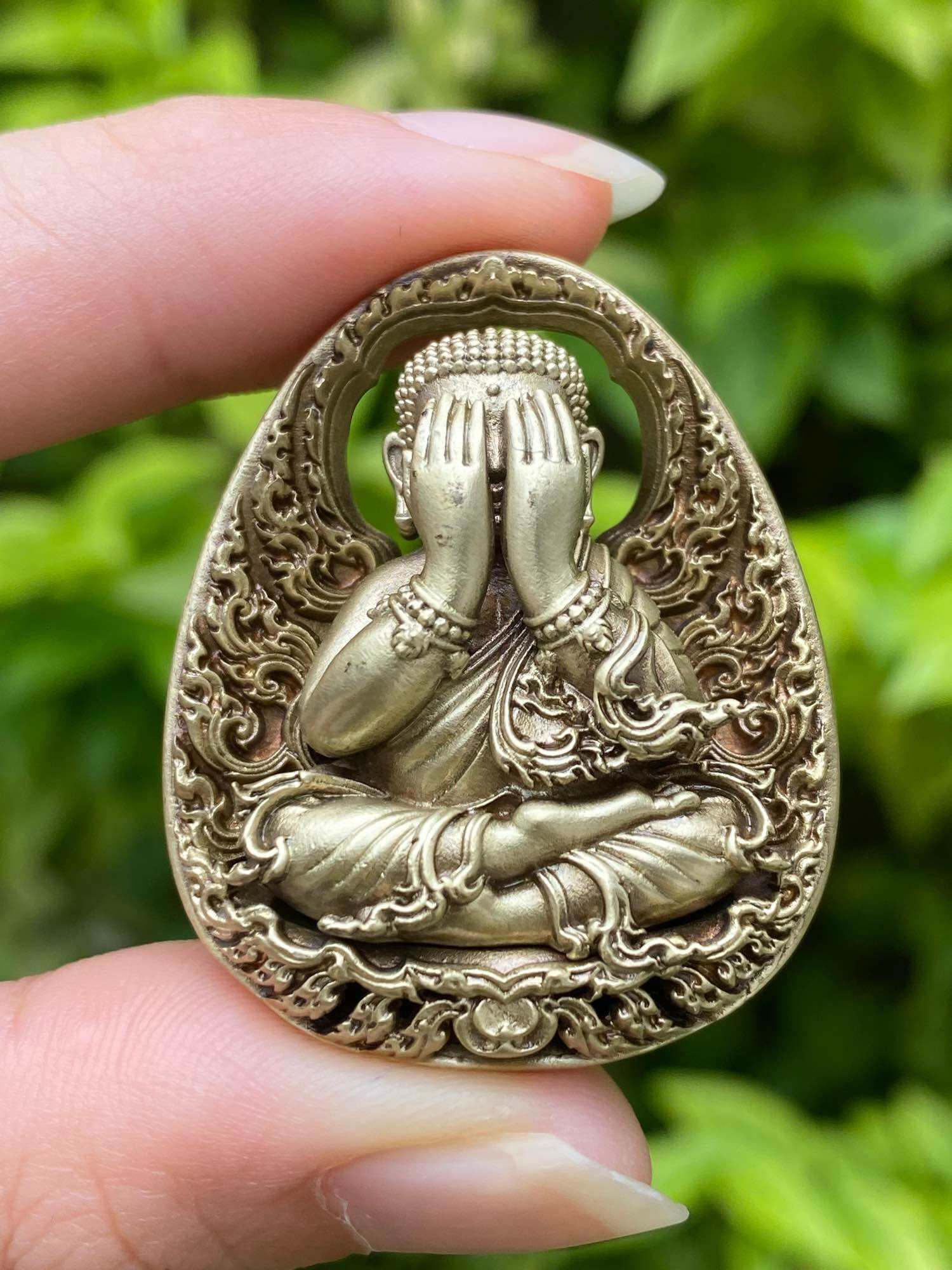 Exclusive Buddhist Amulets for Prosperity and Spiritual Protection