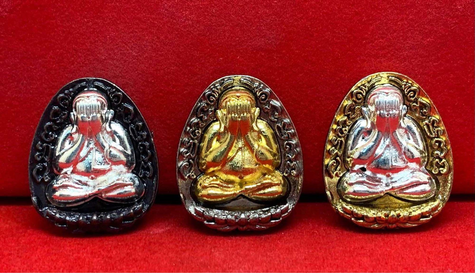 🔮Exclusive Pra Pidta Trio – "Rich Millionaire Blessing" Edition Empowered by Luang Pu Mun Thitisilo of Wat Ban Chan, Sisaket Province