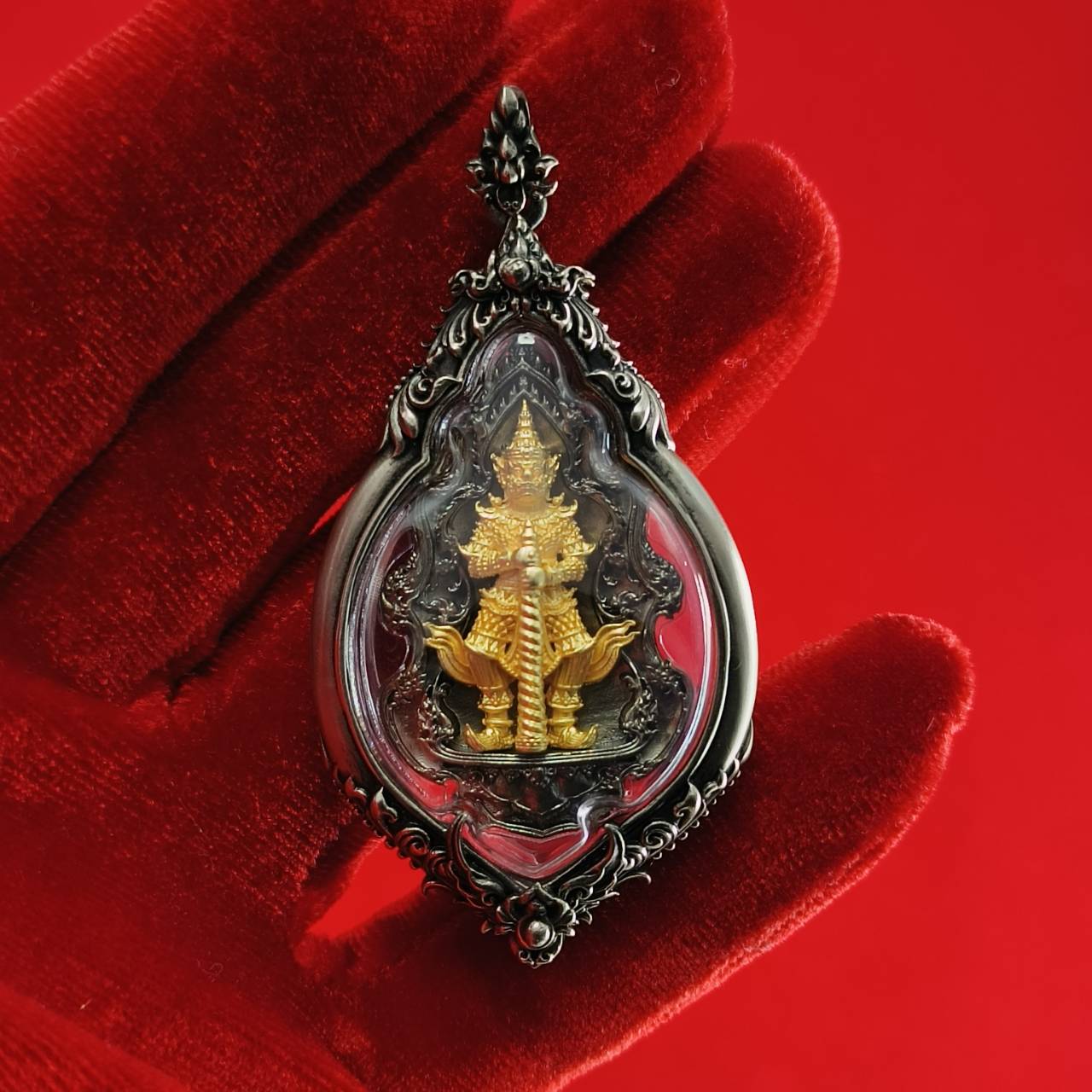 Thao Wessuwan Amulet for Ultimate Protection and Unmatched Prosperity